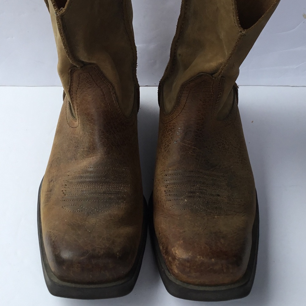 ARIAT BOOTS - Picture 2 of 13